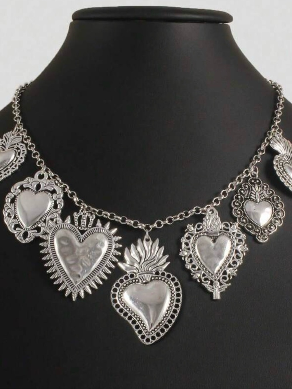 Hearts on Fire - Silver 🖤